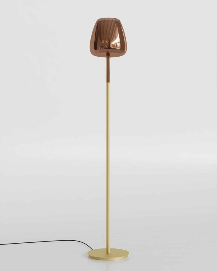Clos Floor Lamp