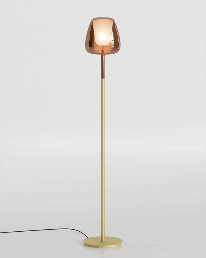 Clos Floor Lamp