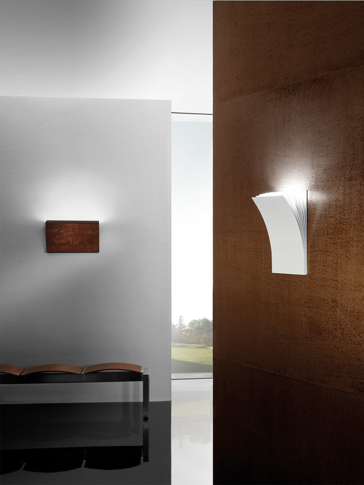 Polia Wall Light