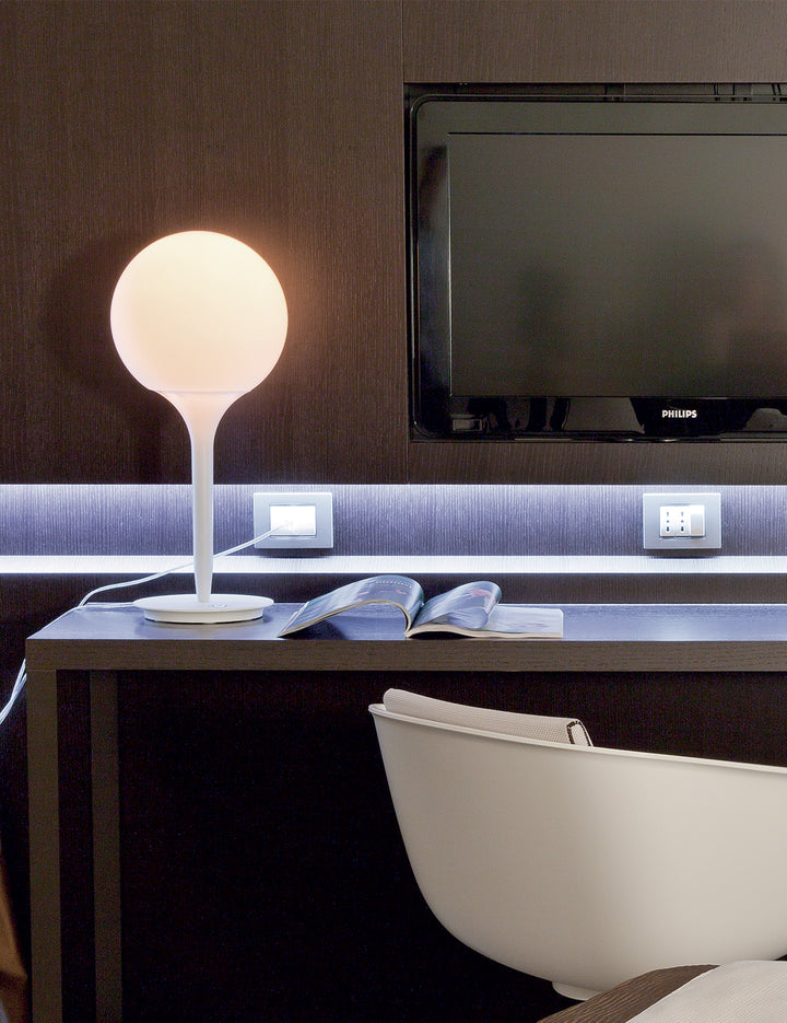 Castore Table Lamp