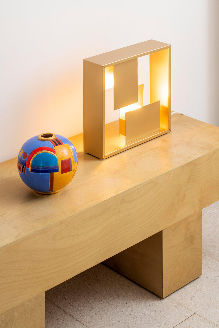 Fato Wall / Table Lamp